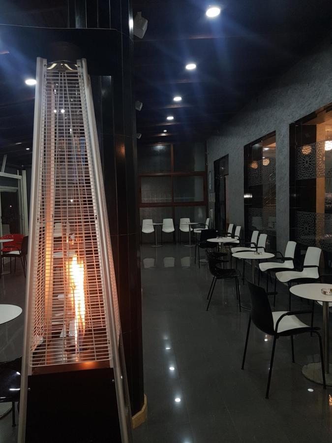 Zellaka Hotel & Cafe Khouribga Exterior photo